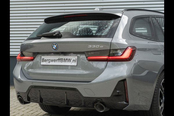 BMW 3 Serie Touring 330e M-Sport - Active Cruise - Camera - Stuurwiel Verwarmd - Hifi