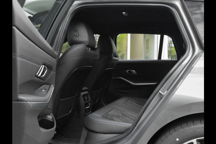 BMW 3 Serie Touring 330e M-Sport - Active Cruise - Camera - Stuurwiel Verwarmd - Hifi