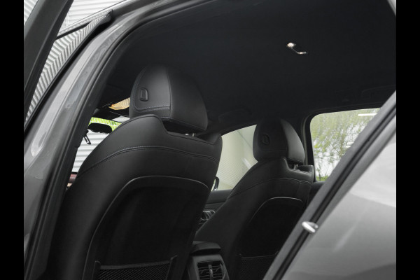 BMW 3 Serie Touring 330e M-Sport - Active Cruise - Camera - Stuurwiel Verwarmd - Hifi