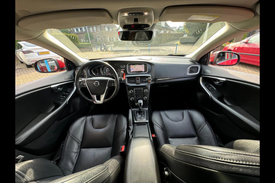 Volvo V40 2.0 D2 Nordic+ 2018 AUT NAVI LEDER Trekh EXPORT