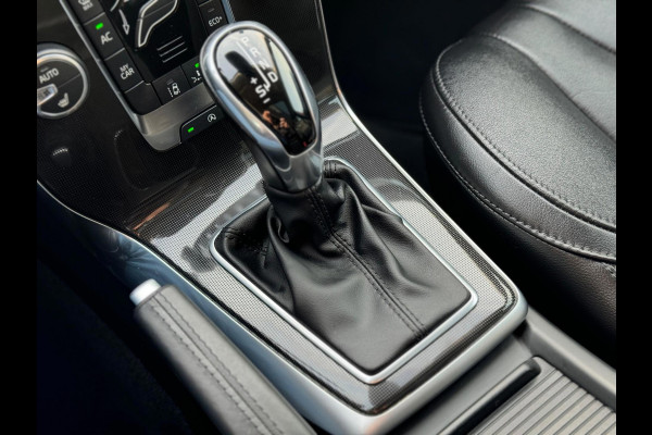Volvo V40 2.0 D2 Nordic+ 2018 AUT NAVI LEDER Trekh EXPORT