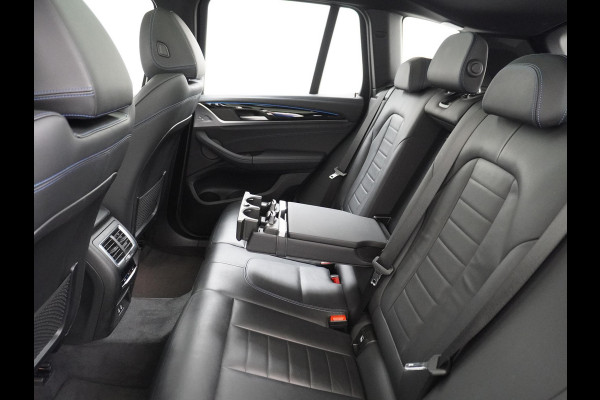 BMW iX3 High Executive 80 kWh M SPORT VAN: 46.900,- VOOR 40.877,- US HERFSTVOORDEEL: 6.023,- EURO M SPORT DEALER ONDERHOUDEN | MEGA COMPLEET (oa: DRIVING ASSIST.PROFF.-HARMAN KARDON-DODE HOEK-ELECTR.STOELEN-ADAPTIEF ONDERSTEL etc.) | RIJKLAARPIJS incl. 12mnd BOVAG