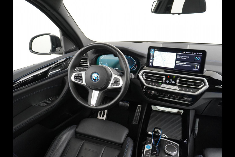 BMW iX3 High Executive 80 kWh M SPORT VAN: 46.900,- VOOR 40.877,- US HERFSTVOORDEEL: 6.023,- EURO M SPORT DEALER ONDERHOUDEN | MEGA COMPLEET (oa: DRIVING ASSIST.PROFF.-HARMAN KARDON-DODE HOEK-ELECTR.STOELEN-ADAPTIEF ONDERSTEL etc.) | RIJKLAARPIJS incl. 12mnd BOVAG