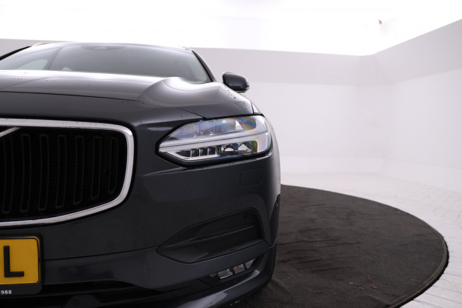 Volvo V90 2.0 T5 Momentum Leer, Trekhaak, Automaat, Digital dash.