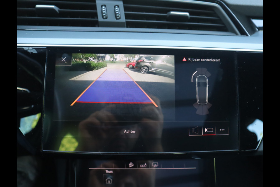 Audi e-tron 50 quattro Business edition Plus 71 kWh / Panoramadak / Sportstoelen/ SOH 91%