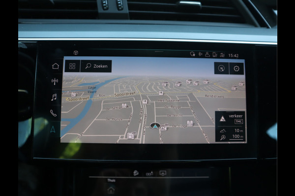 Audi e-tron 50 quattro Business edition Plus 71 kWh / Panoramadak / Sportstoelen/ SOH 91%