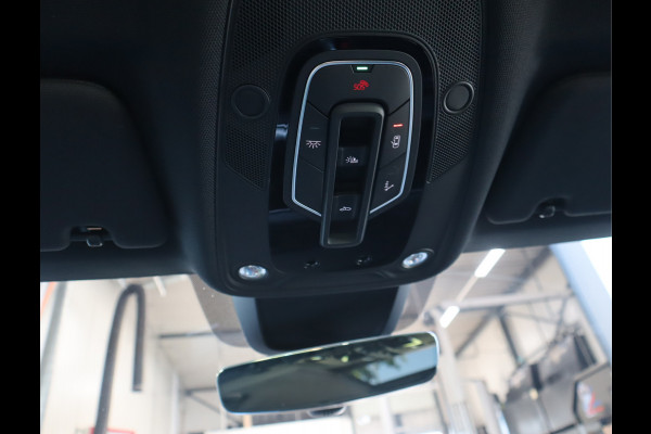 Audi e-tron 50 quattro Business edition Plus 71 kWh / Panoramadak / Sportstoelen/ SOH 91%