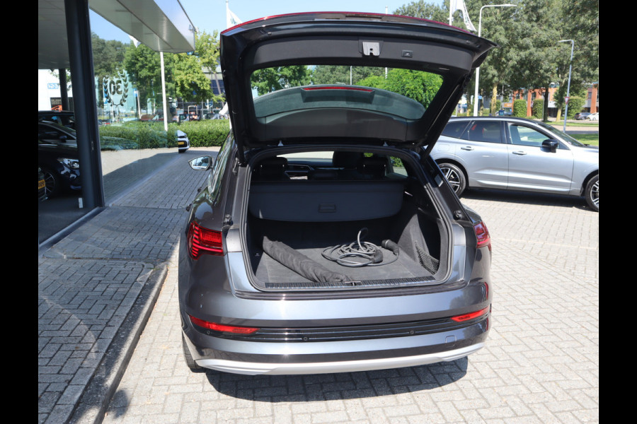 Audi e-tron 50 quattro Business edition Plus 71 kWh / Panoramadak / Sportstoelen/ SOH 91%