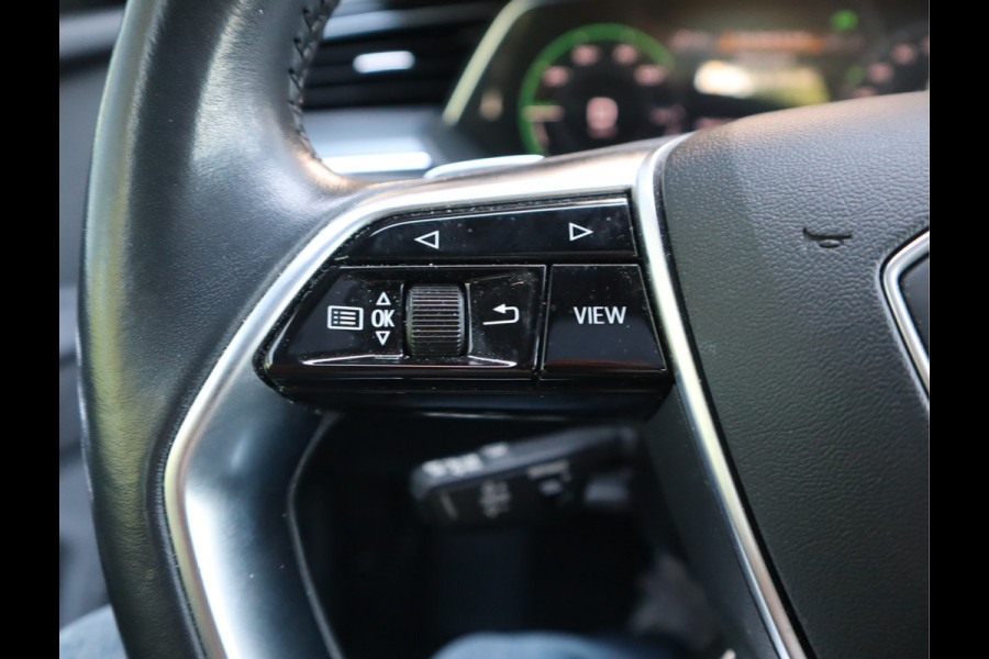 Audi e-tron 50 quattro Business edition Plus 71 kWh / Panoramadak / Sportstoelen/ SOH 91%