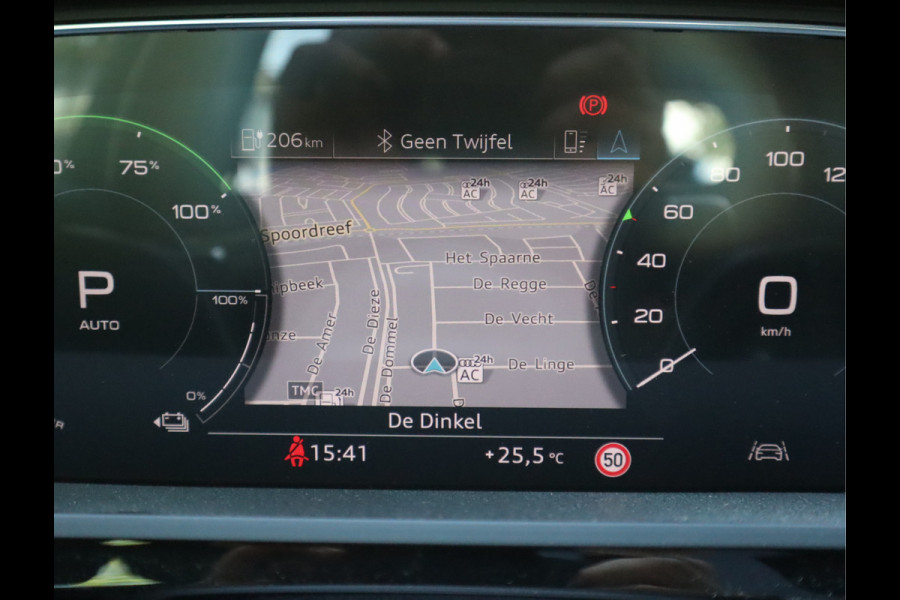 Audi e-tron 50 quattro Business edition Plus 71 kWh / Panoramadak / Sportstoelen/ SOH 91%