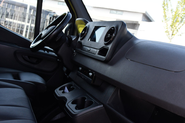 Mercedes-Benz Sprinter 316 2.2 CDI L2H2 DC Black Edition Camera, Cruise, Carplay, LED, Leder, NAVI, 164pk, Automaat, Sensoren,  Trekhaak, Uniek! Dubbel Cabine