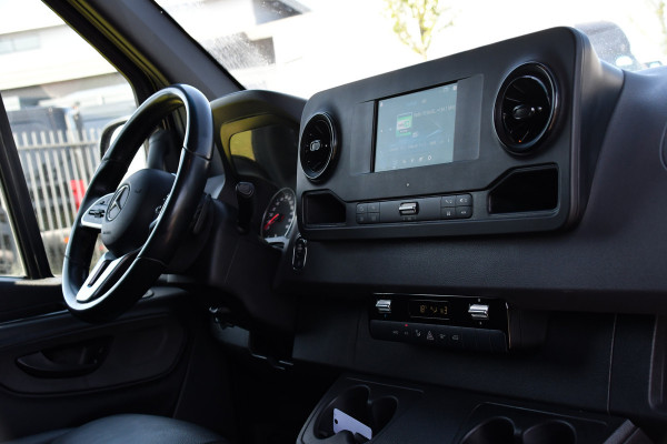 Mercedes-Benz Sprinter 316 2.2 CDI L2H2 DC Black Edition Camera, Cruise, Carplay, LED, Leder, NAVI, 164pk, Automaat, Sensoren,  Trekhaak, Uniek! Dubbel Cabine