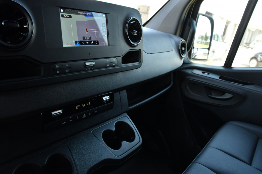 Mercedes-Benz Sprinter 316 2.2 CDI L2H2 DC Black Edition Camera, Cruise, Carplay, LED, Leder, NAVI, 164pk, Automaat, Sensoren,  Trekhaak, Uniek! Dubbel Cabine