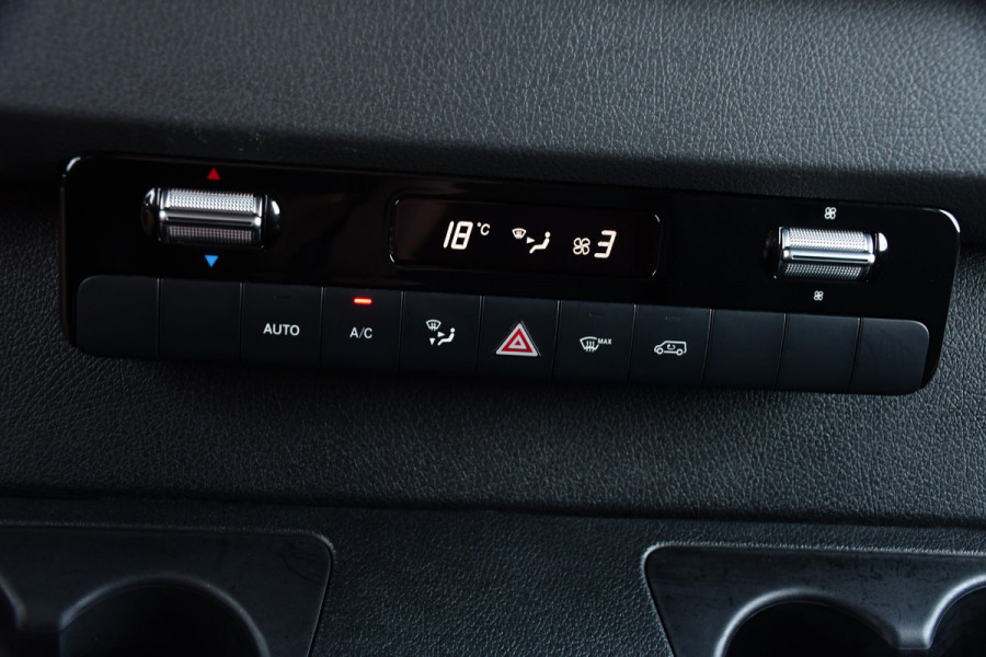 Mercedes-Benz Sprinter 316 2.2 CDI L2H2 DC Black Edition Camera, Cruise, Carplay, LED, Leder, NAVI, 164pk, Automaat, Sensoren,  Trekhaak, Uniek! Dubbel Cabine