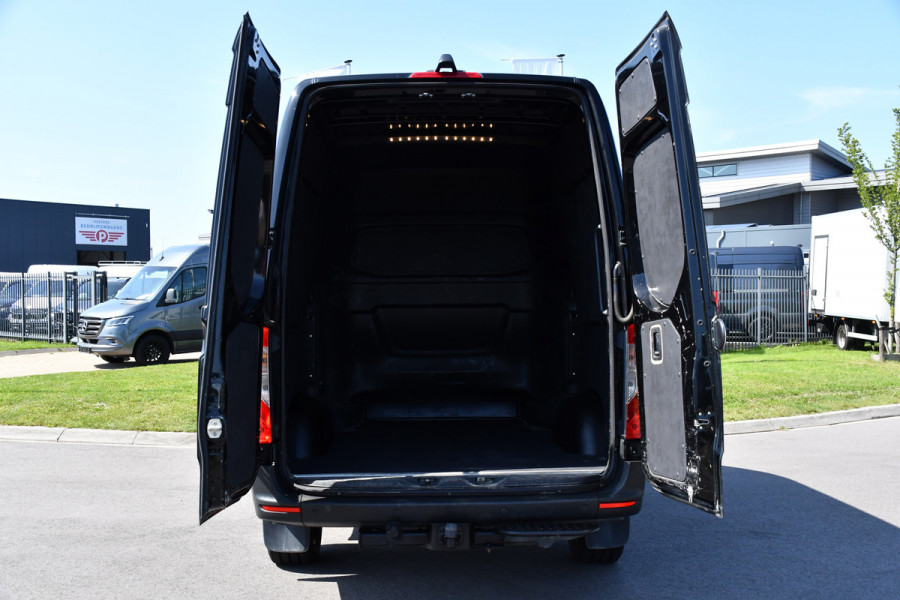Mercedes-Benz Sprinter 316 2.2 CDI L2H2 DC Black Edition Camera, Cruise, Carplay, LED, Leder, NAVI, 164pk, Automaat, Sensoren,  Trekhaak, Uniek! Dubbel Cabine