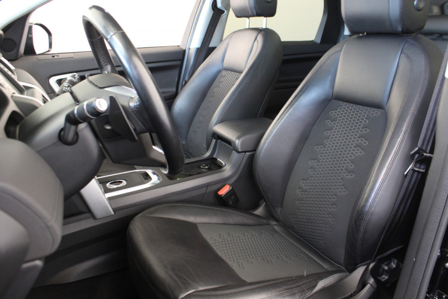 Land Rover Discovery Sport 2.0 TD4 HSE Luxury 7p. |Pano|