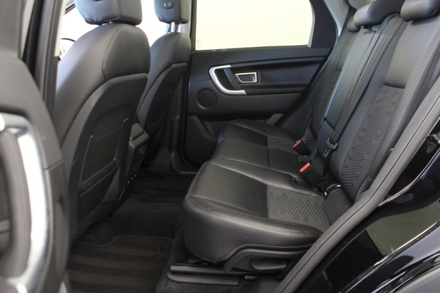 Land Rover Discovery Sport 2.0 TD4 HSE Luxury 7p. |Pano|