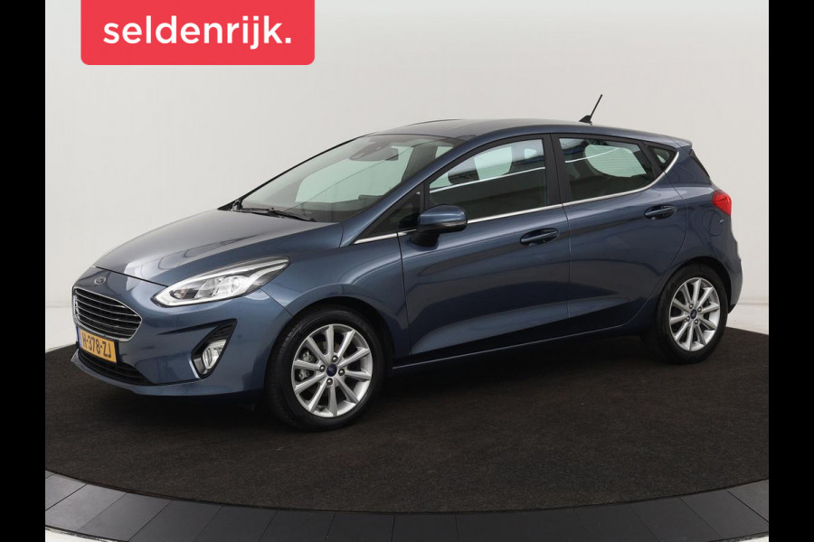 Ford Fiesta 1.0 EcoBoost Titanium | Stoel & stuurverwarming | Trekhaak | Carplay | Climate control | Cruise control | Verwarmde voorruit | Parkeerhulp