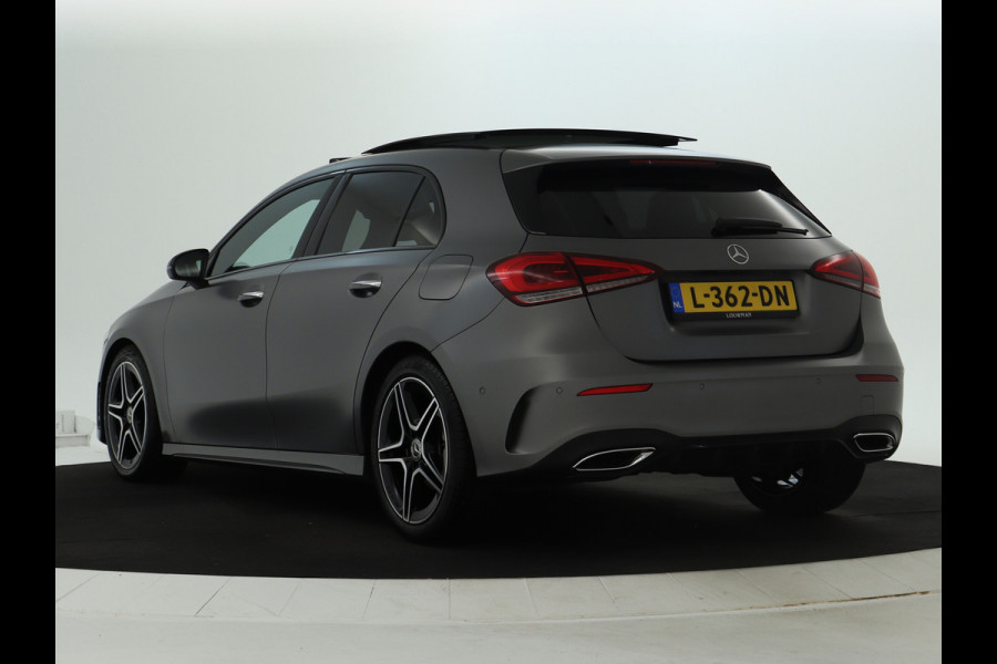 Mercedes-Benz A-Klasse 180 Business Solution AMG | AMG Line | Night Pakket | Panorama Schuif-Kanteldak | Sfeerverlichting | Inclusief 24 maanden MB Certified garantie voor Europa.