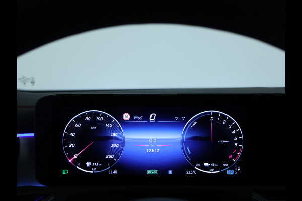 Mercedes-Benz CLA-Klasse Shooting Brake 250 e AMG Line | Edition AMG Line | Panorama Schuif-Kanteldak | 19 Inch AMG Velgen | AC en DC laden | Stuur en Stoelverwarming | Inclusief 24 maanden MB Certified garantie voor Europa.