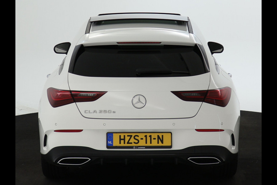 Mercedes-Benz CLA-Klasse Shooting Brake 250 e AMG Line | Edition AMG Line | Panorama Schuif-Kanteldak | 19 Inch AMG Velgen | AC en DC laden | Stuur en Stoelverwarming | Inclusief 24 maanden MB Certified garantie voor Europa.