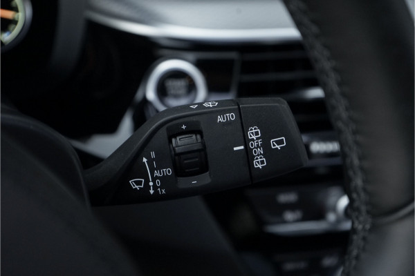 BMW 5 Serie Touring 530i High Ex M-Sport Pano Driving Ass Plus H/K 360° HUD