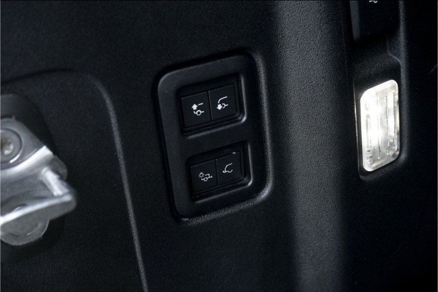 Land Rover Defender 110 P400e Pano 360° Black Pack Stuurverw Ori NL