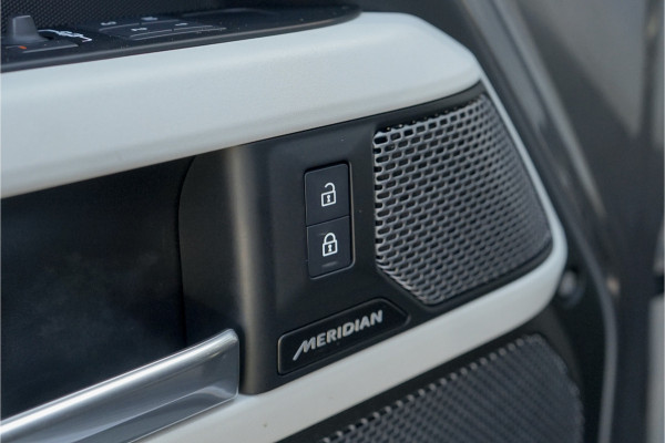Land Rover Defender 110 P400e Pano 360° Black Pack Stuurverw Ori NL