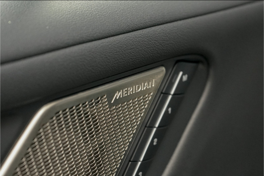 Jaguar I-PACE EV320 SE Business 90 kWh 3 Fase Laden Pano CarPlay