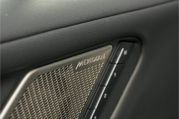 Jaguar I-PACE EV320 SE Business 90 kWh 3 Fase Laden Pano CarPlay