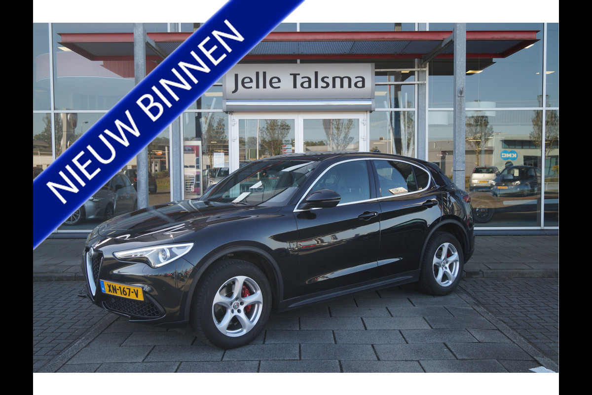 Alfa Romeo Stelvio 2.0T AWD 200pk Super│Veloce interieur│18'' velgen│PDC│Camera│Stoel-stuur verwarmbaar | Trekhaak