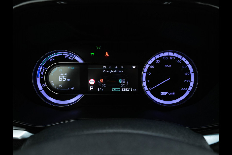 Kia Niro 1.6 GDi Hybrid DynamicLine (INCL-BTW) Aut. *ADAPTIVE-CRUISE | LEATHER-FABRIC | NAVI-FULLMAP | HEATED-COMFORTSEATS | CAMERA | DAB+ | KEYLESS | ECC | DIGI-COCKPIT | SHIFT-PADDLES | LANE-ASSIST | PDC | TOWBAR | 16''ALU*