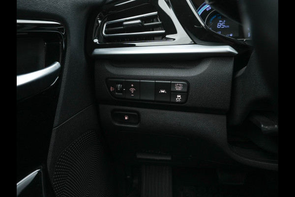 Kia Niro 1.6 GDi Hybrid DynamicLine (INCL-BTW) Aut. *ADAPTIVE-CRUISE | LEATHER-FABRIC | NAVI-FULLMAP | HEATED-COMFORTSEATS | CAMERA | DAB+ | KEYLESS | ECC | DIGI-COCKPIT | SHIFT-PADDLES | LANE-ASSIST | PDC | TOWBAR | 16''ALU*