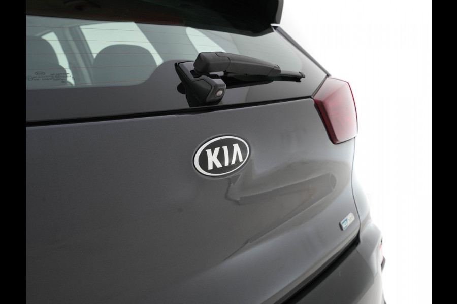 Kia Niro 1.6 GDi Hybrid DynamicLine (INCL-BTW) Aut. *ADAPTIVE-CRUISE | LEATHER-FABRIC | NAVI-FULLMAP | HEATED-COMFORTSEATS | CAMERA | DAB+ | KEYLESS | ECC | DIGI-COCKPIT | SHIFT-PADDLES | LANE-ASSIST | PDC | TOWBAR | 16''ALU*