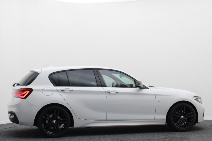 BMW 1-serie 118i Edition M Sport Shadow Executive Leer, Climate, Cruise, Navigatie, Bluetooth, LED, PDC, Trekhaak, 18''