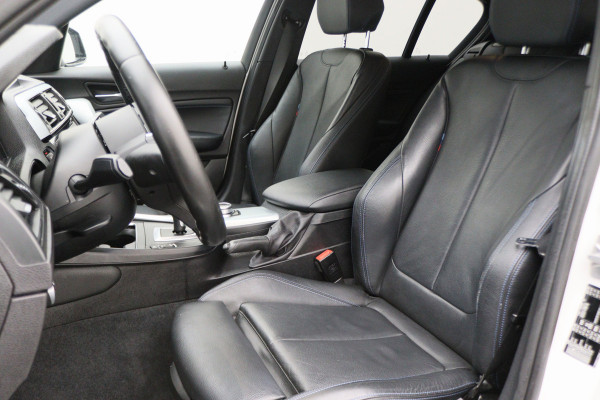 BMW 1-serie 118i Edition M Sport Shadow Executive Leer, Climate, Cruise, Navigatie, Bluetooth, LED, PDC, Trekhaak, 18''