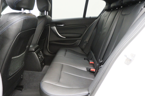 BMW 1-serie 118i Edition M Sport Shadow Executive Leer, Climate, Cruise, Navigatie, Bluetooth, LED, PDC, Trekhaak, 18''