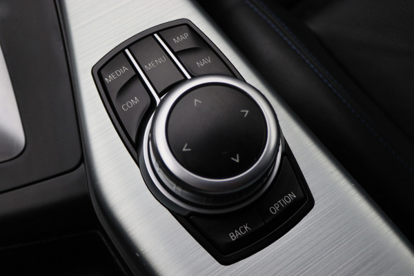BMW 1-serie 118i Edition M Sport Shadow Executive Leer, Climate, Cruise, Navigatie, Bluetooth, LED, PDC, Trekhaak, 18''
