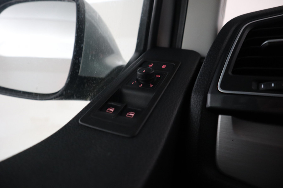 Volkswagen Transporter 2.0 TDI L2 H1 Highline Automaat, Leer, Navigatie, Climate,