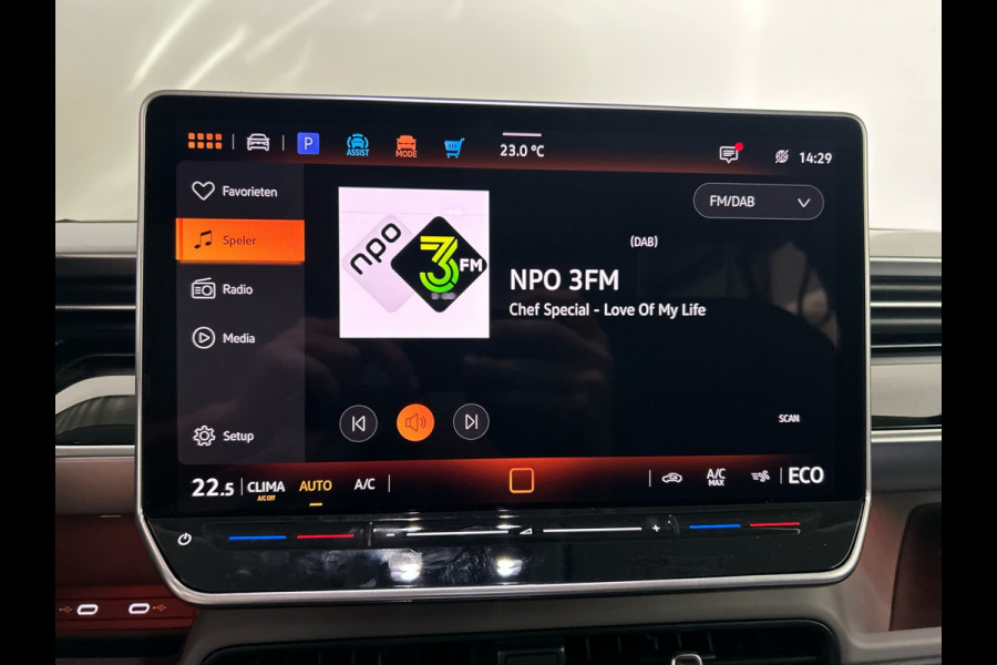 Volkswagen ID. Buzz Pro 86 kWh Lang 7persoons | Warmtepomp | Verwarmbaar stuurwiel | Apple carplay & Android auto! | Elektrische schuifdeuren