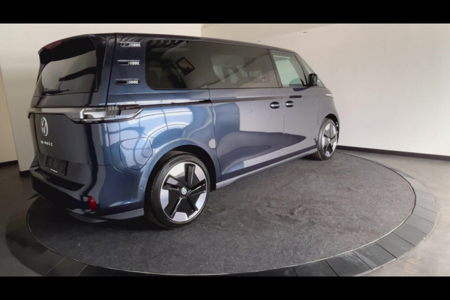Volkswagen ID. Buzz Pro 86 kWh Lang 7persoons | Warmtepomp | Verwarmbaar stuurwiel | Apple carplay & Android auto! | Elektrische schuifdeuren