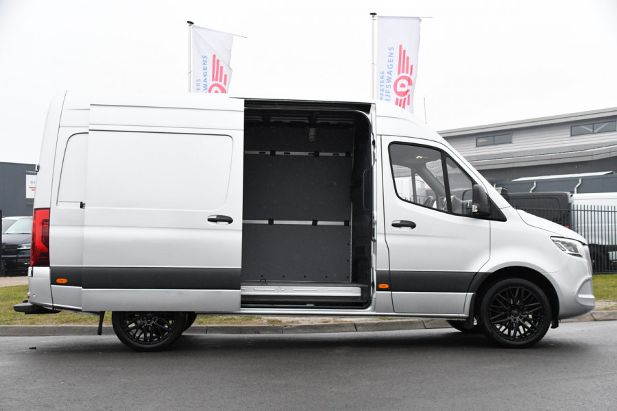 Mercedes-Benz Sprinter 317 1.9 CDI L2H2 RWD PB Edition Camera, 3500KG Trekhaak, Cruise, Carplay, LED, 170PK, Automaat, Multimedia, Stoelverwarming, UNIEK!