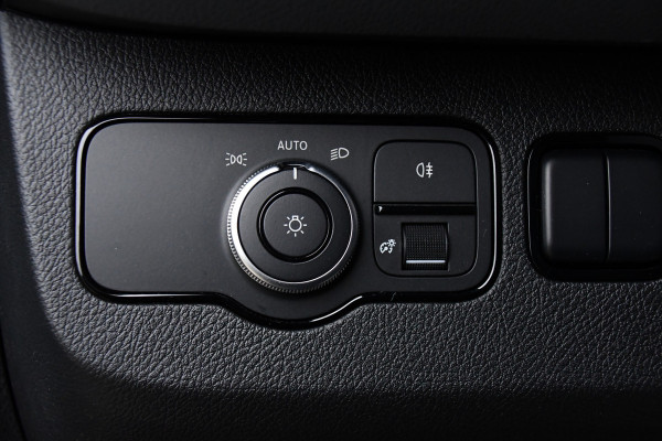 Mercedes-Benz Sprinter 317 1.9 CDI L2H2 RWD PB Edition Camera, 3500KG Trekhaak, Cruise, Carplay, LED, 170PK, Automaat, Multimedia, Stoelverwarming, UNIEK!