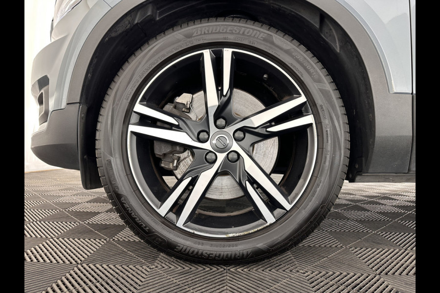 Volvo XC40 1.5 T5 Recharge R-Design (INCL-BTW) Aut. *PANO | DIGI-COCKPIT | FULL-LED | BLIND-SPOT | LANE-ASSIST | PREMIUM-AUDIO | KEYLESS | CARPLAY | NAVI-FULLMAP | LEATHER-ALCANTARA | ECC | PDC | HEATED-SPORTSEATS | TOWBAR | 19