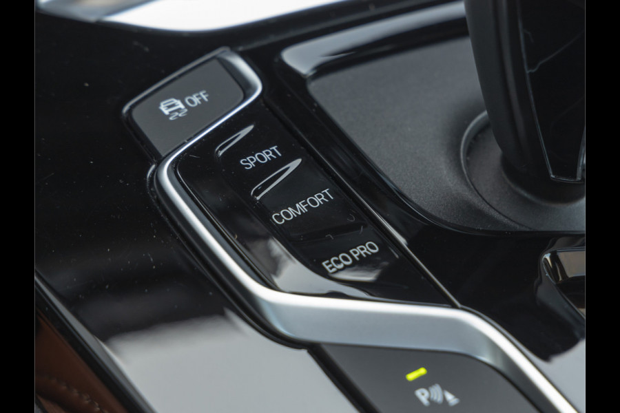 BMW X3 M40i xDrive - Individual Leder - Pano - Trekhaak - Harman Kardon - ACC