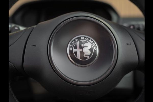 Alfa Romeo 4C Spider 1750TBI TCT | 1e eigenaar