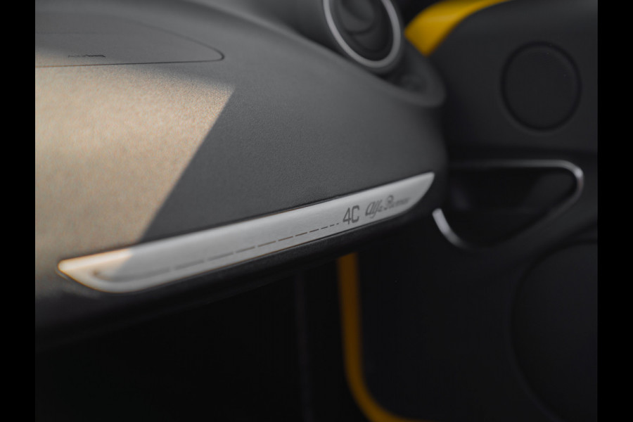 Alfa Romeo 4C Spider 1750TBI TCT | 1e eigenaar