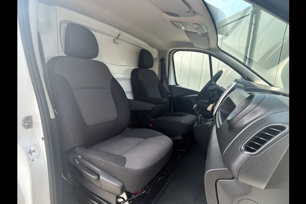 Renault Trafic 2.0 dCi 120 PK / L1H1 / 1e EIG. / INRICHTING / TREKHAAK / 2X SCHUIFDEUR / AIRCO / CRUISE / NAVI