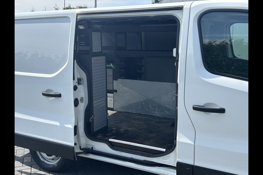 Renault Trafic 2.0 dCi 120 PK / L1H1 / 1e EIG. / INRICHTING / TREKHAAK / 2X SCHUIFDEUR / AIRCO / CRUISE / NAVI