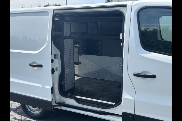 Renault Trafic 2.0 dCi 120 PK / L1H1 / 1e EIG. / INRICHTING / TREKHAAK / 2X SCHUIFDEUR / AIRCO / CRUISE / NAVI